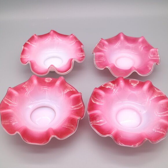 Antique Victorian Pink Cased Glass Ruffled Berry Bowls (Set of 4) - Picture 10 of 11